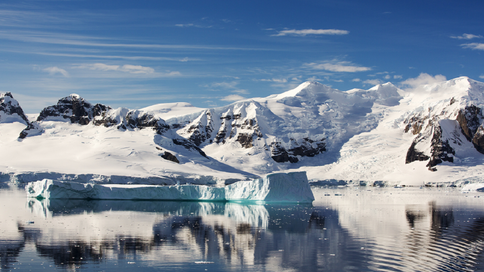 نهر غامض مختبئ تحت الغطاء الجليدي في أنتاركتيكا قد يؤدي إلى كارثة