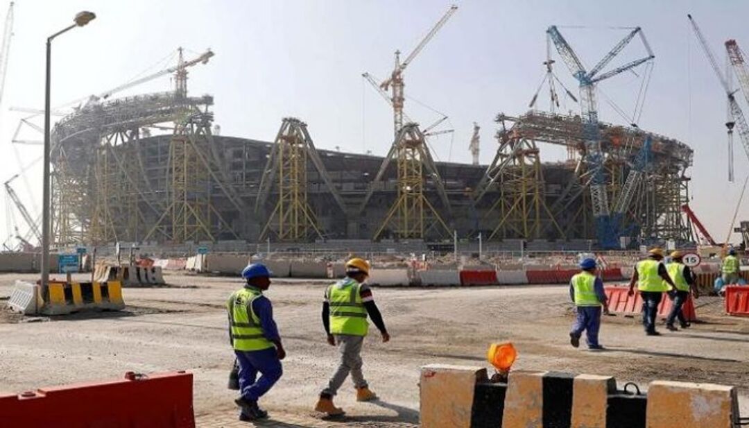الأمم المتحدة: القسم الأكبر من شكاوى العمال المهاجرين في قطر يتعلق بأجور غير مدفوعة 