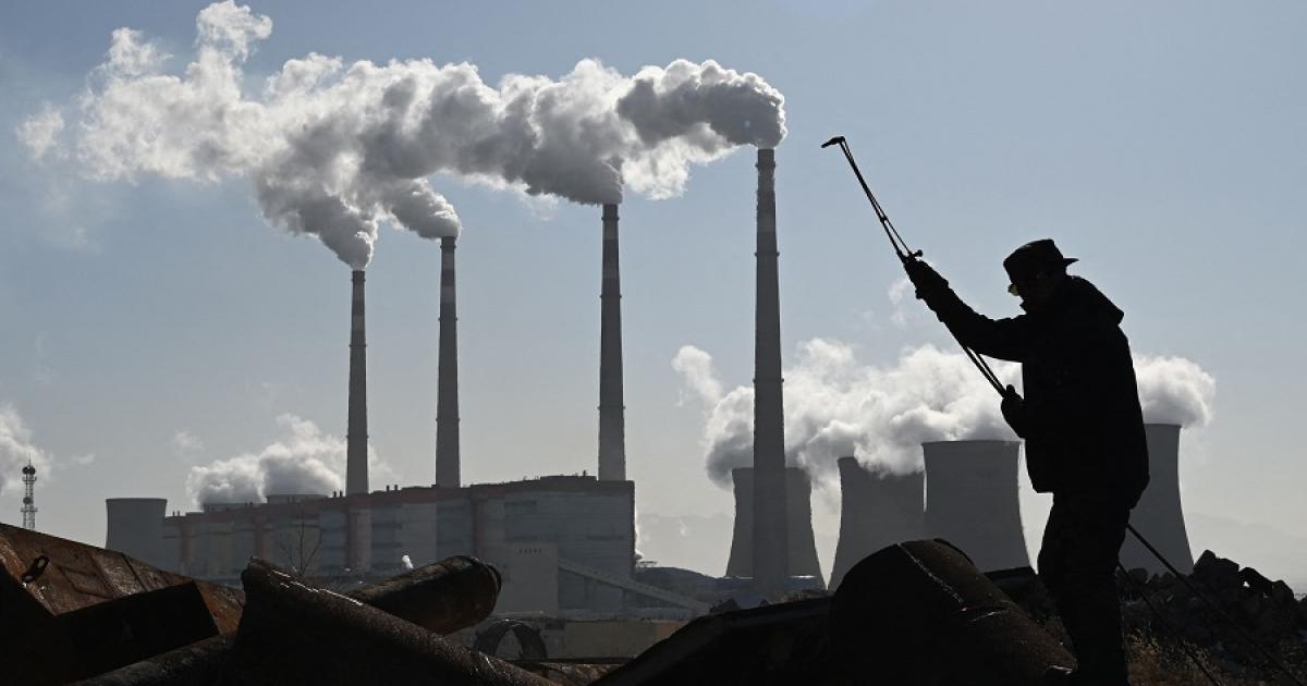 دراسة تحذر من أن انبعاثات الكربون عالميا في عام 2022 تظل عند مستويات قياسية عالية