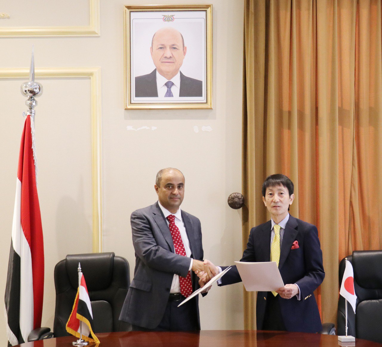 وزير المالية يوقع مع اليابان اتفاقية تأجيل الدين على اليمن