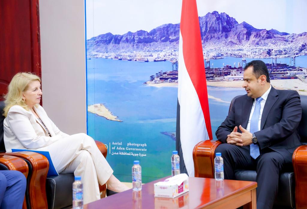 رئيس الوزراء: ميليشيا الحوثيين تعوِّل على صمت المجتمع الدولي لاستمرار انتهاكاتها