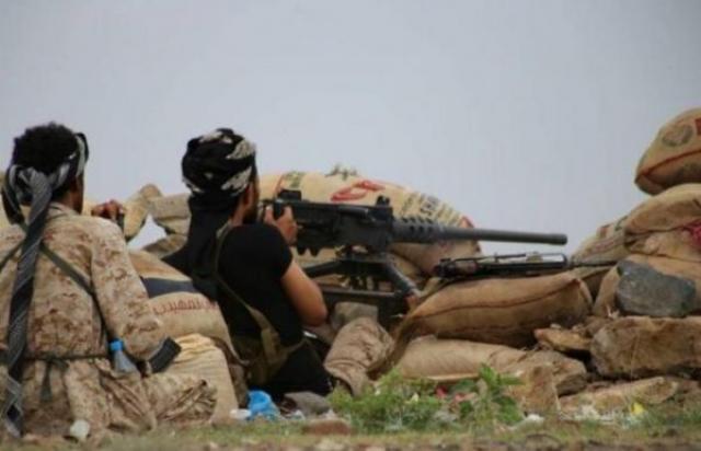 تعز.. معارك ضارية بين الجيش وميليشيا الحوثيين في الزنوج وأطراف المطار