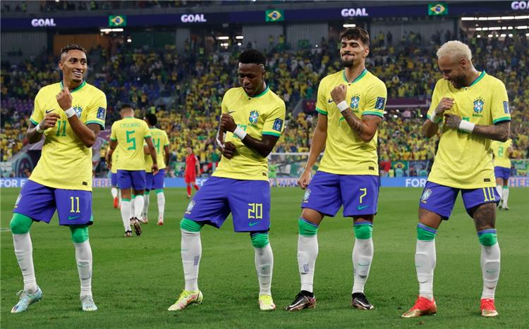 البرازيل ترقص مع نيمار وتلاقي كرواتيا خبيرة ركلات الترجيح في ربع النهائي