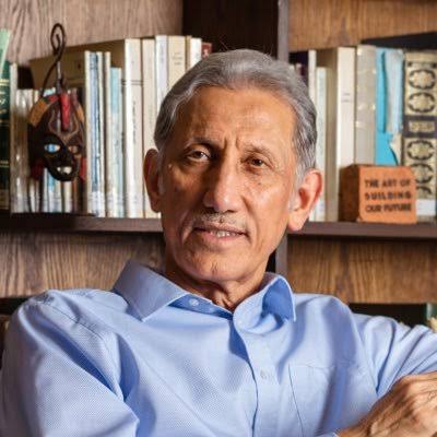 الروائي الكويتي الكبير طالب الرفاعي يفوز بجائزة الأدب التركي المترجم 