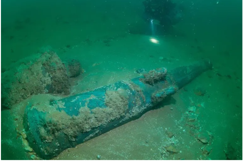 لغز تحت الماء.. اكتشاف حطام سفينة هولندية غارقة منذ 350 عاما 