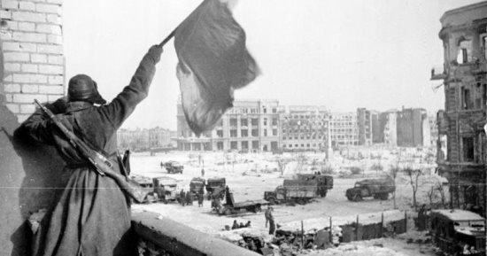ذكرى موقعة ستالينجراد.. انتهاء أكثر المعارك دموية في تاريخ البشرية عام 1943 