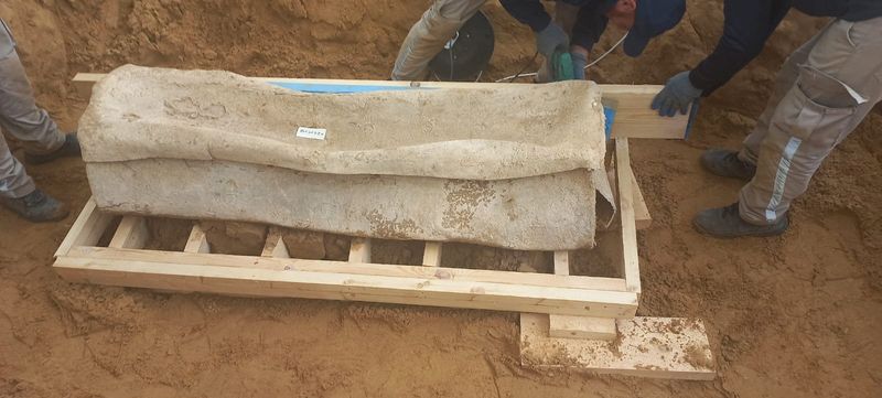 اكتشاف تابوت من العصر الروماني في قطاع غزة