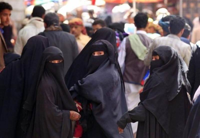 القيود الحوثية ضد النساء تدفع اليمنيات إلى الفقر
