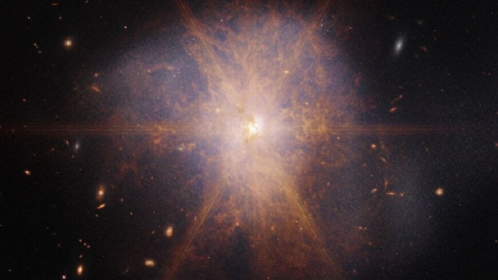 تلسكوب جيمس ويب الفضائي يصوّر اندماج مجرتيْن 