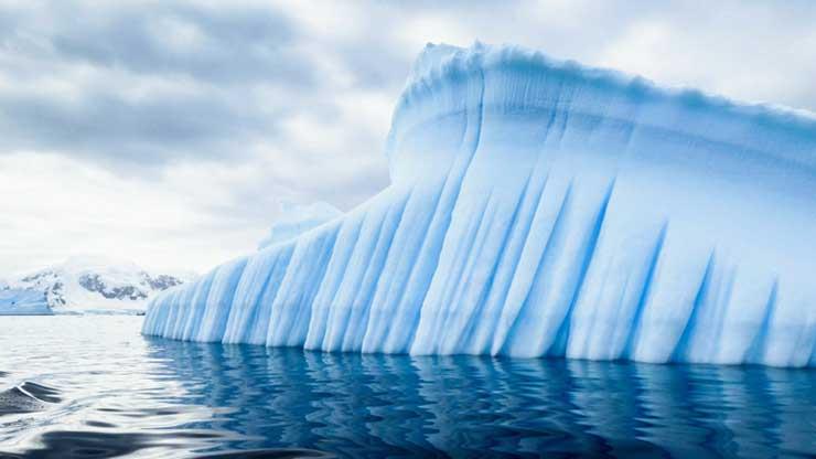 دراسة: الأنهار الجليدية تتراجع بسرعة بمعدل ينذر بالخطر 