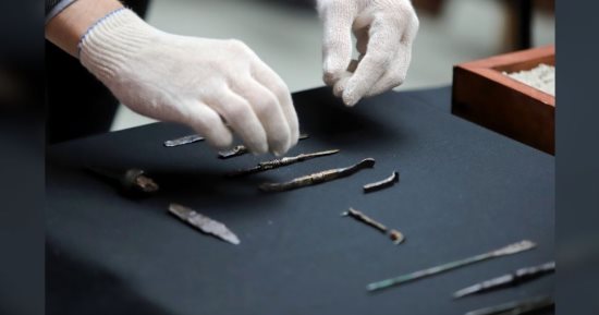 العثور على أدوات طبية عمرها 2000 عام في المجر 