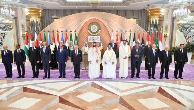 القمة العربية تؤكد الالتزام بوحدة اليمن وسيادته وسلامة أراضيه
