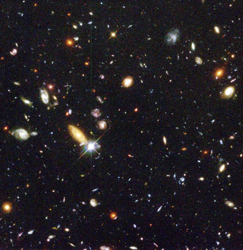 تلسكوب هابل يرصد اندماج مجموعة مجرات 