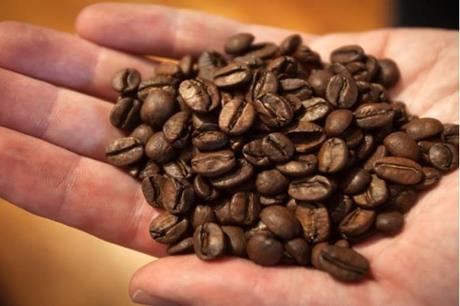الدولية للقهوة” تعلن ارتفاع أسعار البن بسبب الهجمات الحوثية في البحر الأحمر