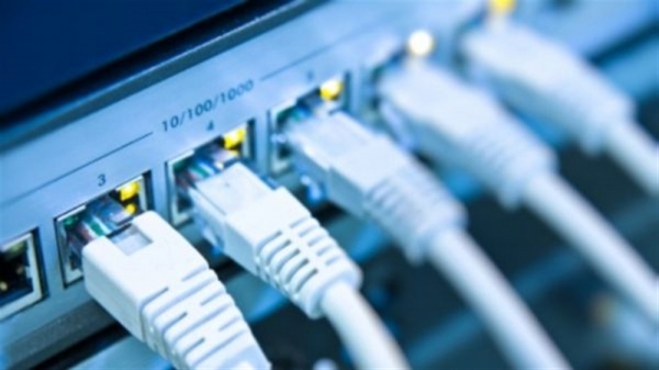 انقطاع خدمة الاتصالات والإنترنت جنوب صنعاء