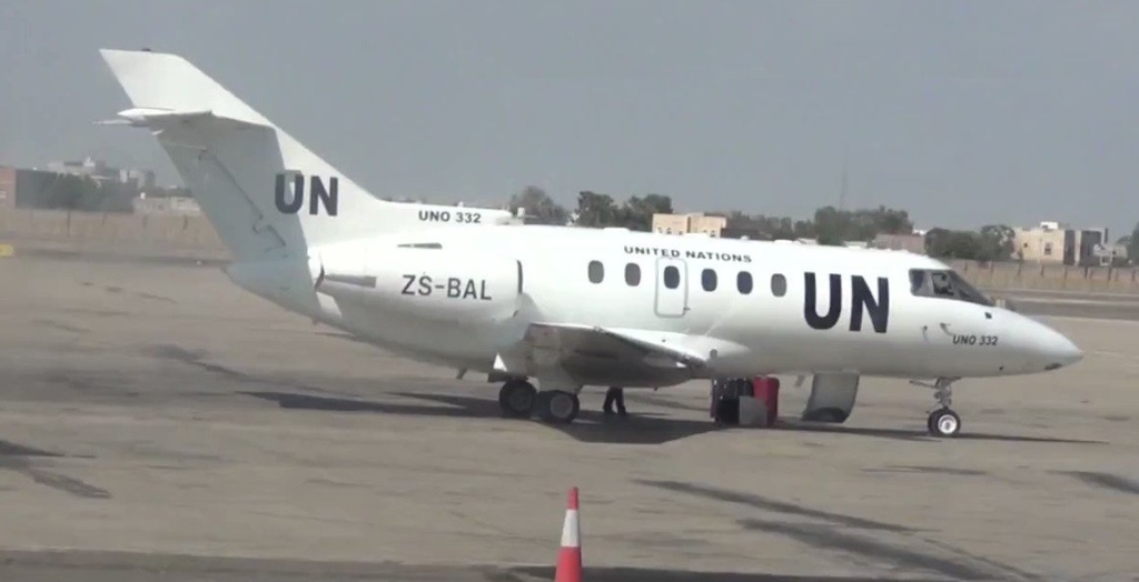 الحكومة تندد بالتهديد الحوثي لطائرة أممية ومنعها من الهبوط في مأرب