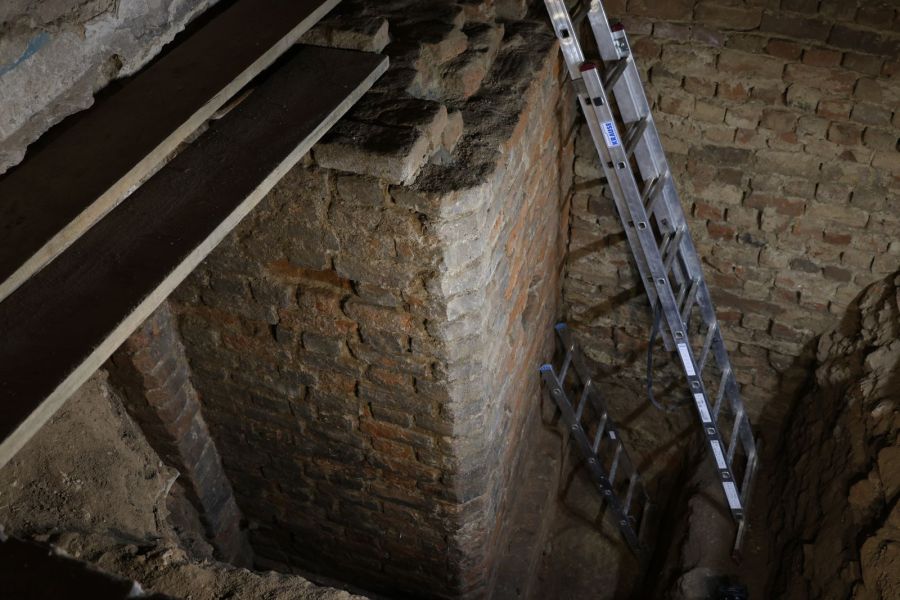 اكتشاف بقايا مطبخ يعود للعصور الوسطى أسفل قلعة ملكية في بولندا 
