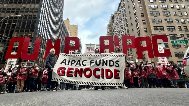 نيويورك.. آلاف الأشخاص يتظاهرون ضد أكبر لوبي للاحتلال في أمريكا