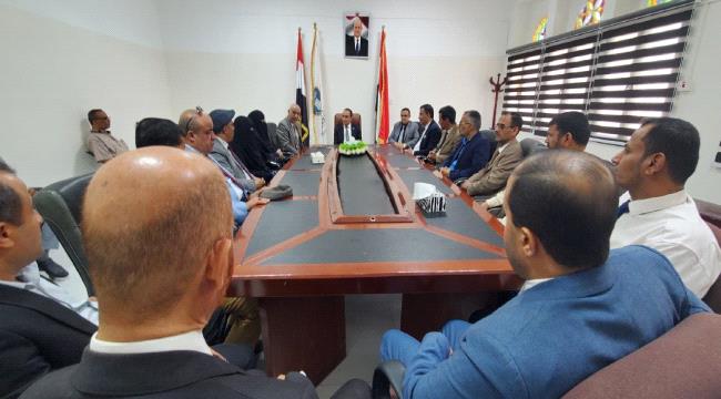 خلال زيارته لجامعة إقليم سبأ.. نائب رئيس مجلس الشورى أبو الغيث: ميليشيا الحوثي مارست التدمير الممنهج للتعليم