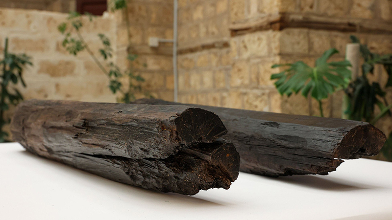 من خشب الأبنوس في مسجد عثمان بن عفان.. اكتشاف ساريتين بـ«جدة التاريخية» تعودان للقرن الأول الهجري