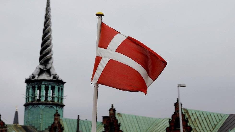 منظمات تقاضي الدنمارك لوقف تصدير الأسلحة إلى “إسرائيل”