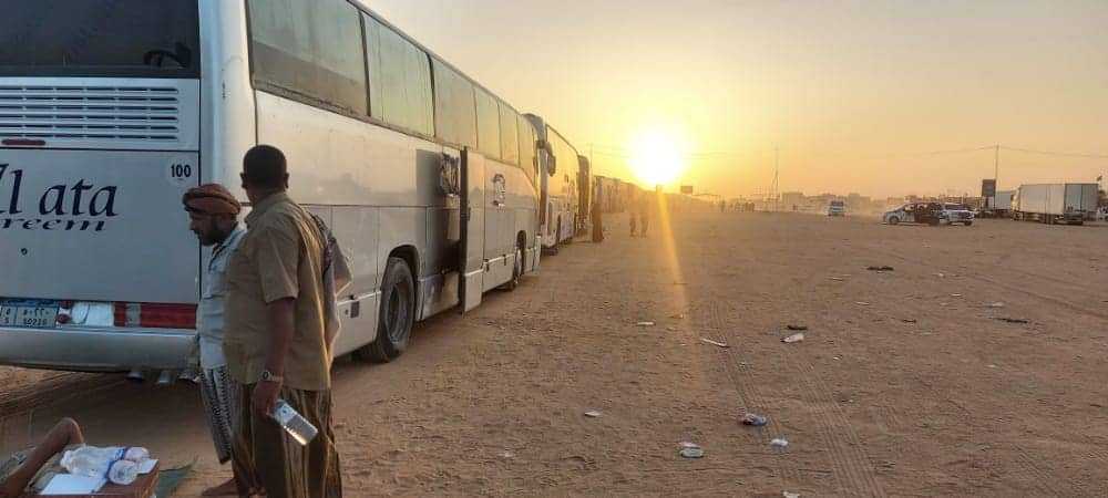 وزارة الأوقاف توجه باستئناف تأشيرات العمرة بعد انتهاء الزحام في المنفذ