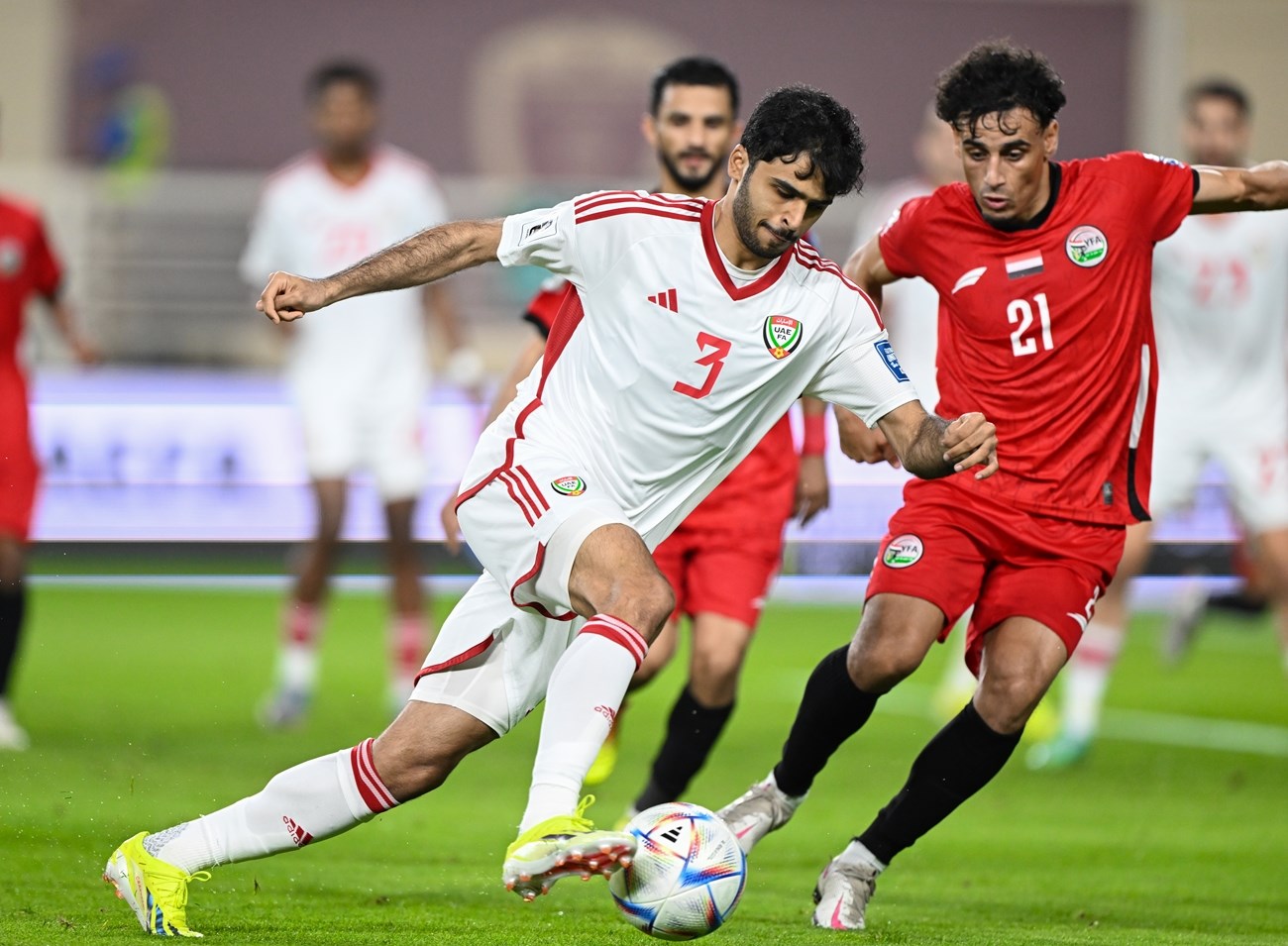 منتخبنا الوطني يبحث عن معالجة تأثر اللاعبين بقرارات الحكم قبل مباراة الإمارات الثانية