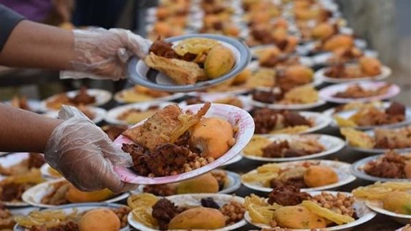 الصدقة وإطعام الطعام في رمضان