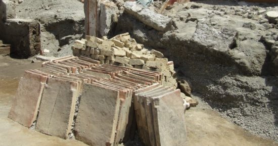 أعمال التنقيب في بومبي تكشف عن تقنيات البناء القديمة في العصر الروماني