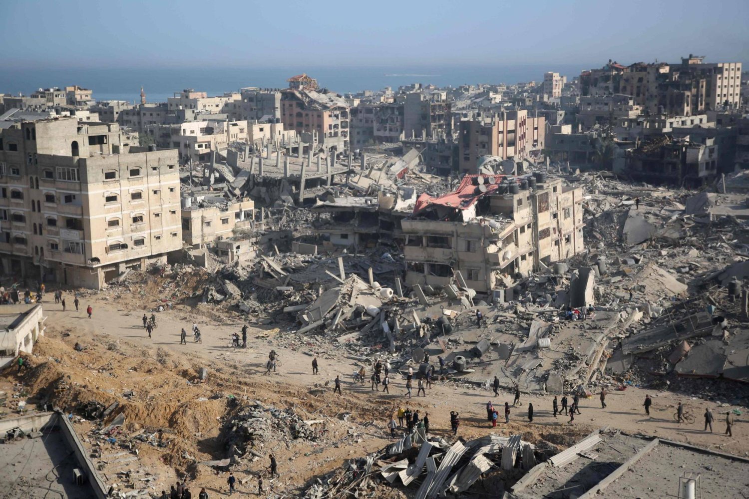 غزة.. 5 مجازر جديدة وحصيلة الشهداء تقارب الـ33 ألفا