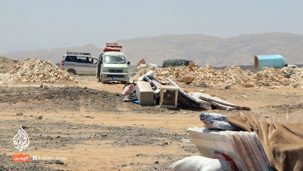 تقرير حكومي: نزوح 300 أسرة يمنية خلال مارس الماضي