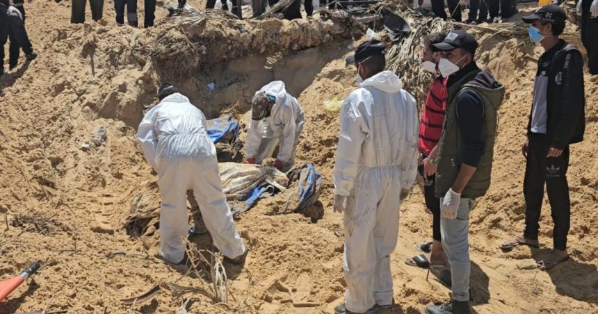 6 مجازر بغزة وانتشال جثامين الشهداء يستمر من المقبرة الجماعية بمجمع ناصر