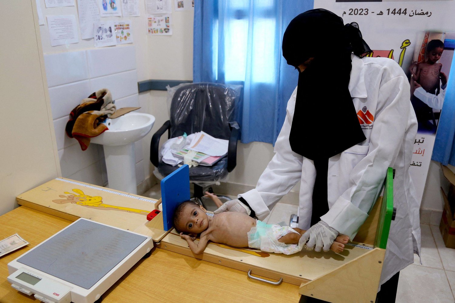  منحة بريطانية بقيمة 25 مليون جنيه إسترليني لتحسين صحة النساء والأطفال في اليمن