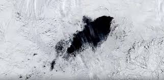 العلماء يحلون لغز الثقب العملاق في القارة القطبية الجنوبية 