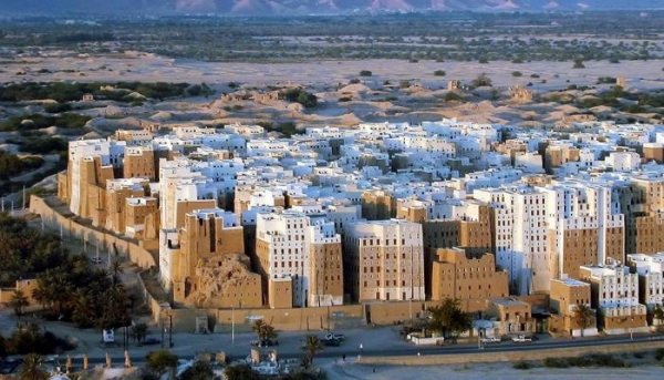 إهمال وحرب ووعي متدن.. تحديات عقدت مشاريع حماية وترميم آثار اليمن التاريخية