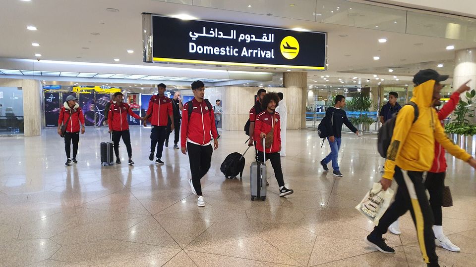 بعثة المنتخب الوطني تصل إلى السعودية استعدادا لمواجهة البحرين