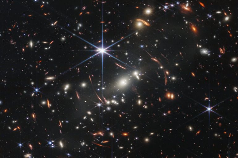 مرصد جيمس ويب يكشف أقدم مجرة في تاريخ الكون