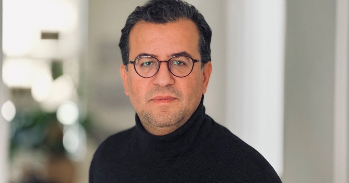 الروائي الليبي هشام مطر يفوز بجائزة جورج أورويل للكتابة السياسية