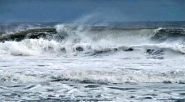 خفر السواحل يحذر من خطر السباحة في مواسم الرياح 