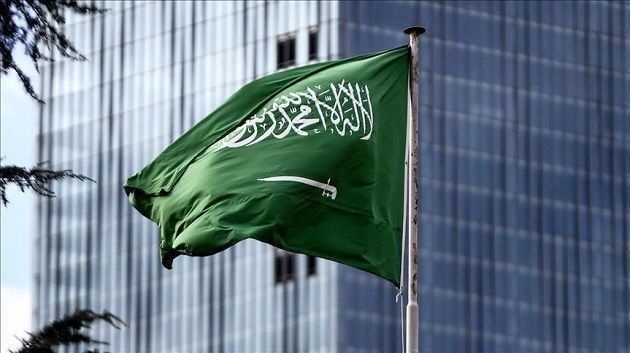 السعودية تحث مواطنيها على مغادرة لبنان فوراً 
