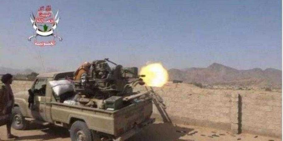 قوات العمالقة تخوض معارك عنيفة ضد ميليشيا الحوثي وتكبدها عشرات القتلى والجرحى بجنوب مأرب