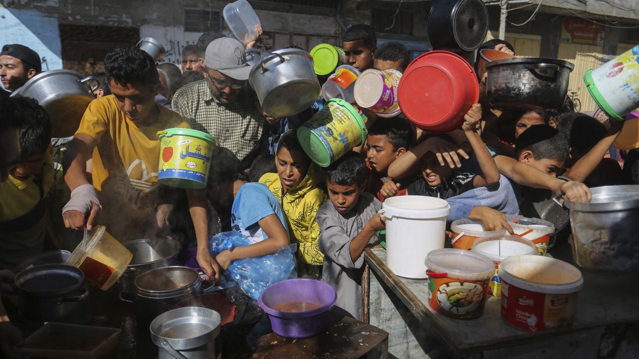 الهيئة المستقلة لحقوق الإنسان في غزة تحذّر من خطر مجاعة وسوء تغذية لدى الأطفال