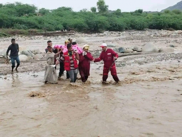 تقرير دولي: وفاة 240 يمنيًا وإصابة 635 آخرين جراء الفيضانات المدمرة في اليمن لهذا العام 