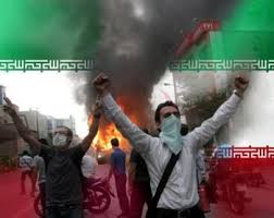 المعارضة الإيرانية تحذر نظام الملالي من تفجير الأوضاع