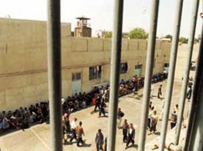 مصرع سياسي إيراني تحت التعذيب و6 ينتظرون الإعدام