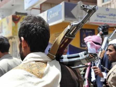 السلاح والفساد والجهل.. أسباب رئيسية في أزمات اليمن