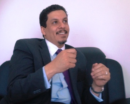 بن مبارك: مؤتمر الحوار صنعه اليمنيون بالنضال والعتواني يعتبره استجابةً لمطالب الثوار